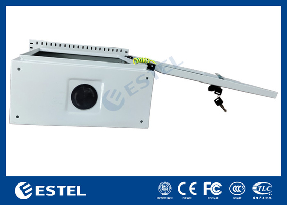 Réservoir à poteaux personnalisé avec pièces d'installation SS304 pour applications extérieures