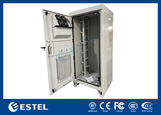 Armoires d'équipement extérieur intégrées avec système d'alimentation rectificateur et système de ventilation intelligent