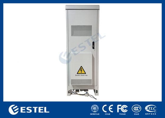 Armoire de télécommunications extérieures avec lampe à LED pour équipement de station de base avec système UPS